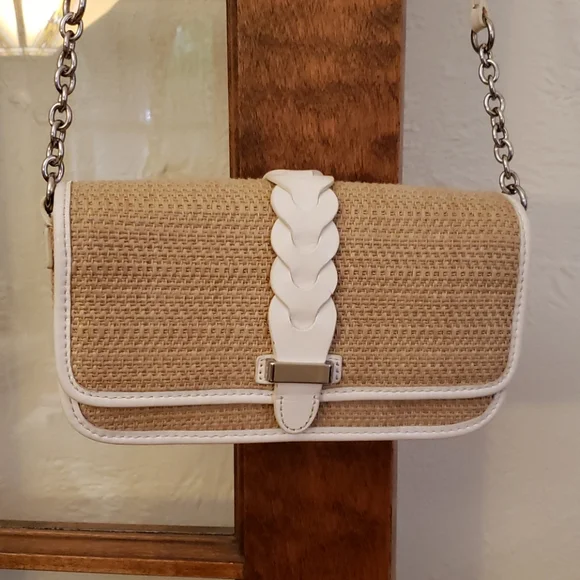 Cole Haan Summer Straw Crossbody w Cream Trim - Picture 2 of 7